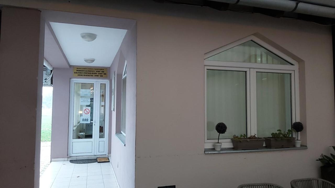 A Pousada Adica Prenociste Sport Wellness Centar - Bazeni Ada Exterior foto